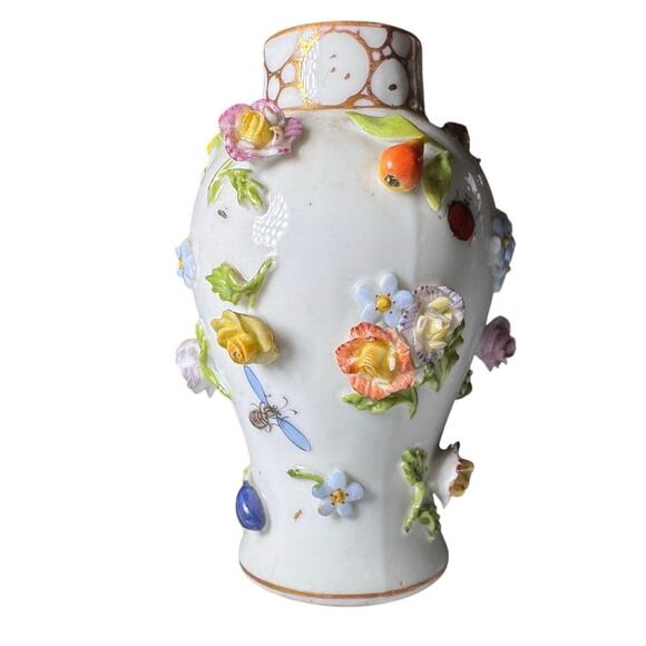 Victorian Meissen Small Vase Encrusted with Flowers and Inlayed Bug Paintings - Picture 4 of 6